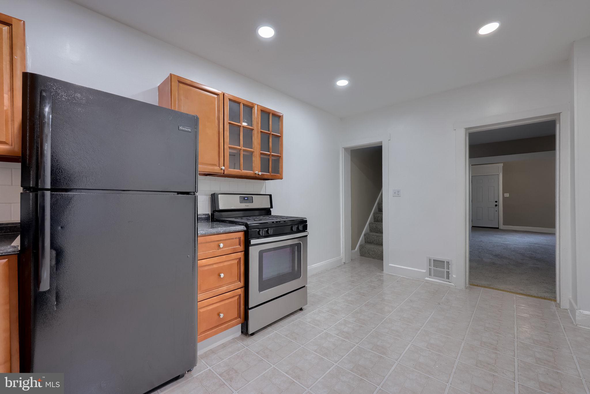 372 East Philadelphia Street York, PA 17403 - Photo 11 of 28