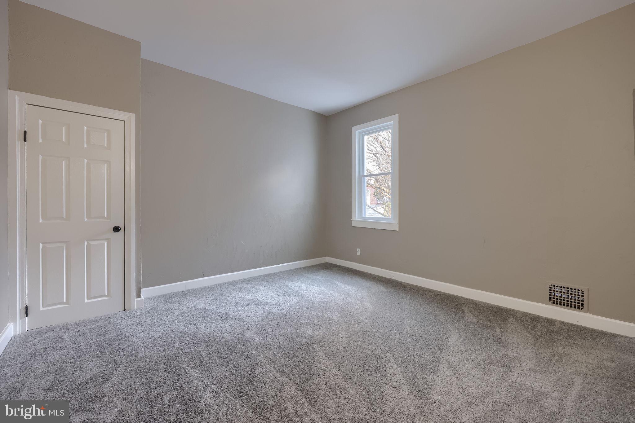 372 East Philadelphia Street York, PA 17403 - Photo 15 of 28