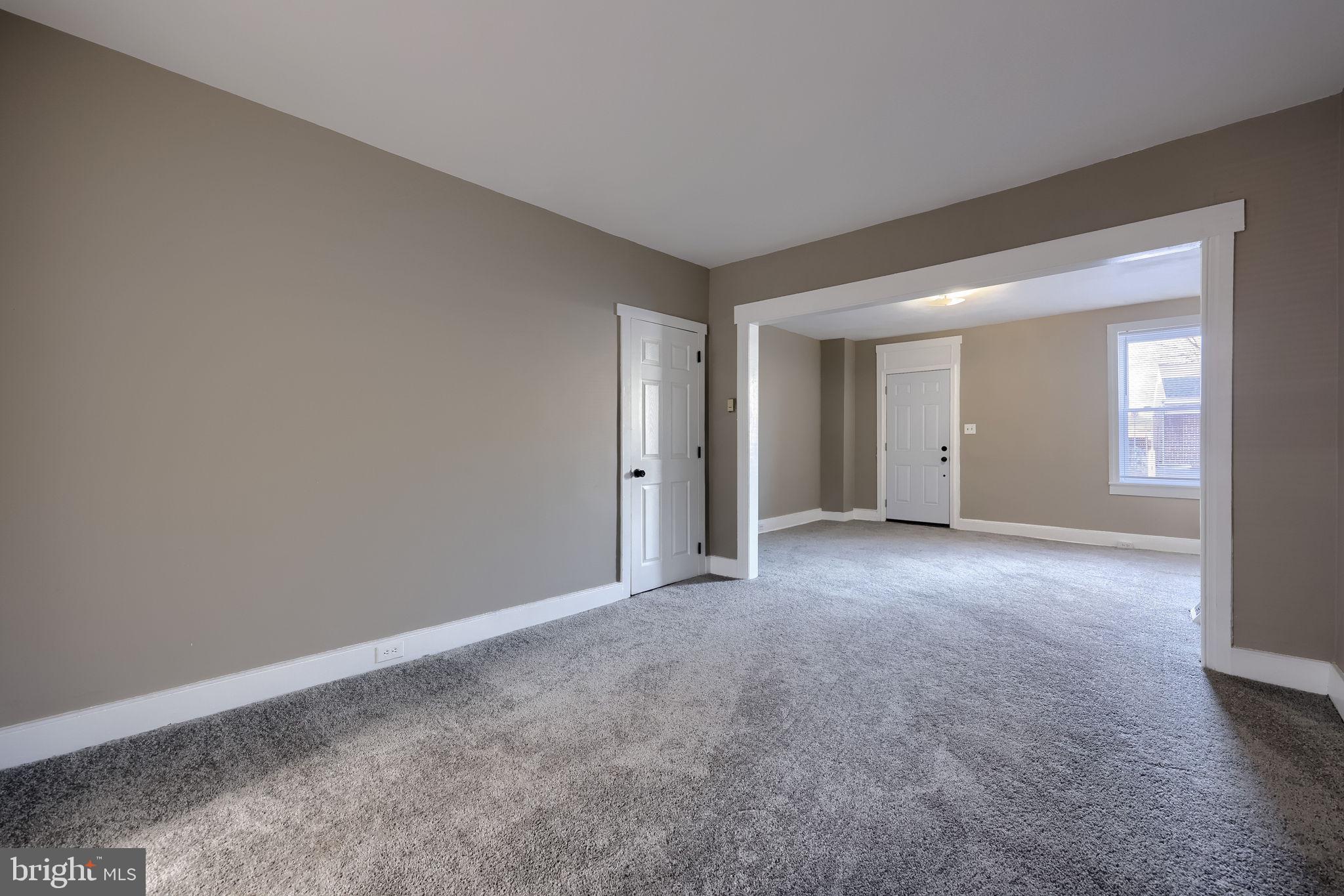 372 East Philadelphia Street York, PA 17403 - Photo 7 of 28