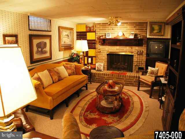 195 Reynolds Mill Road York, PA 17403 - Photo 5 of 9 Gallery Image 5