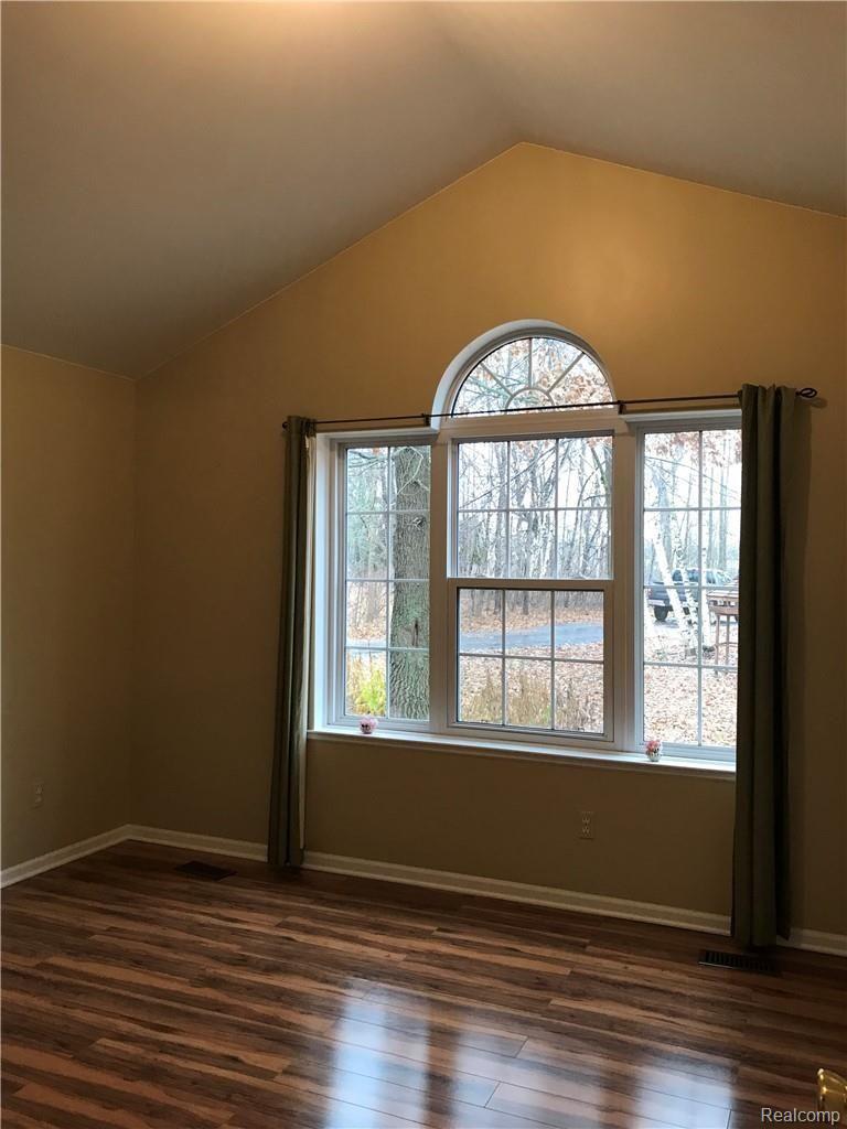 5612 Jones Road North Branch, MI 48461 - Photo 8 of 22 IMG_3129.jpg