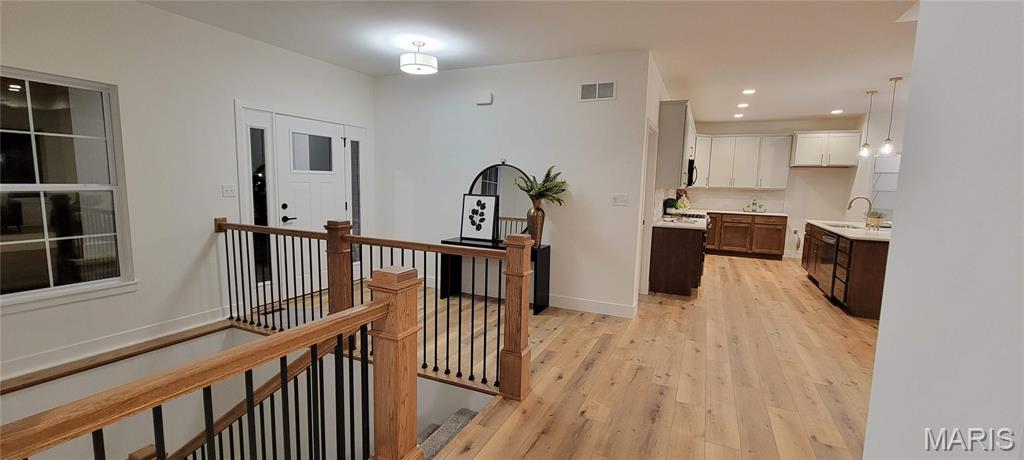 1433 Guilford Place Troy, IL 62294 - Photo 12 of 97