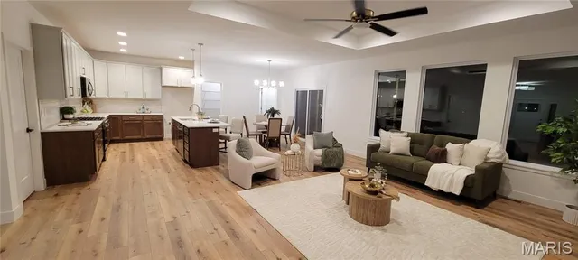 $499,000 | 1433 Guilford Place, Troy, IL 62294