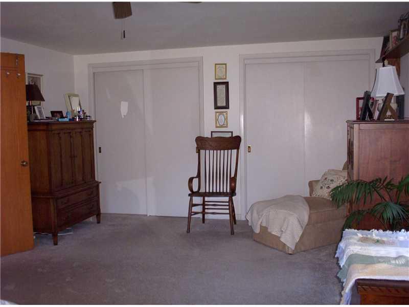 958 Mayfield Road Sharpsville, PA 16150 - Photo 16 of 25 Master Bedroom. MASTER W/GREAT CLOSET SPACE