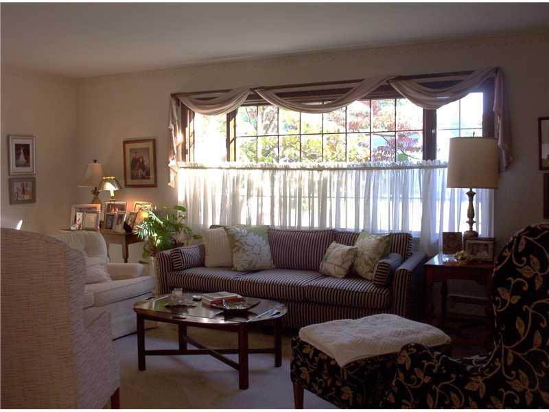Living Room. 