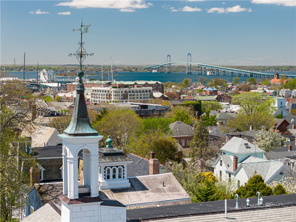 27 High Street, Unit 2 Newport, RI 02840 - Photo 43 of 46