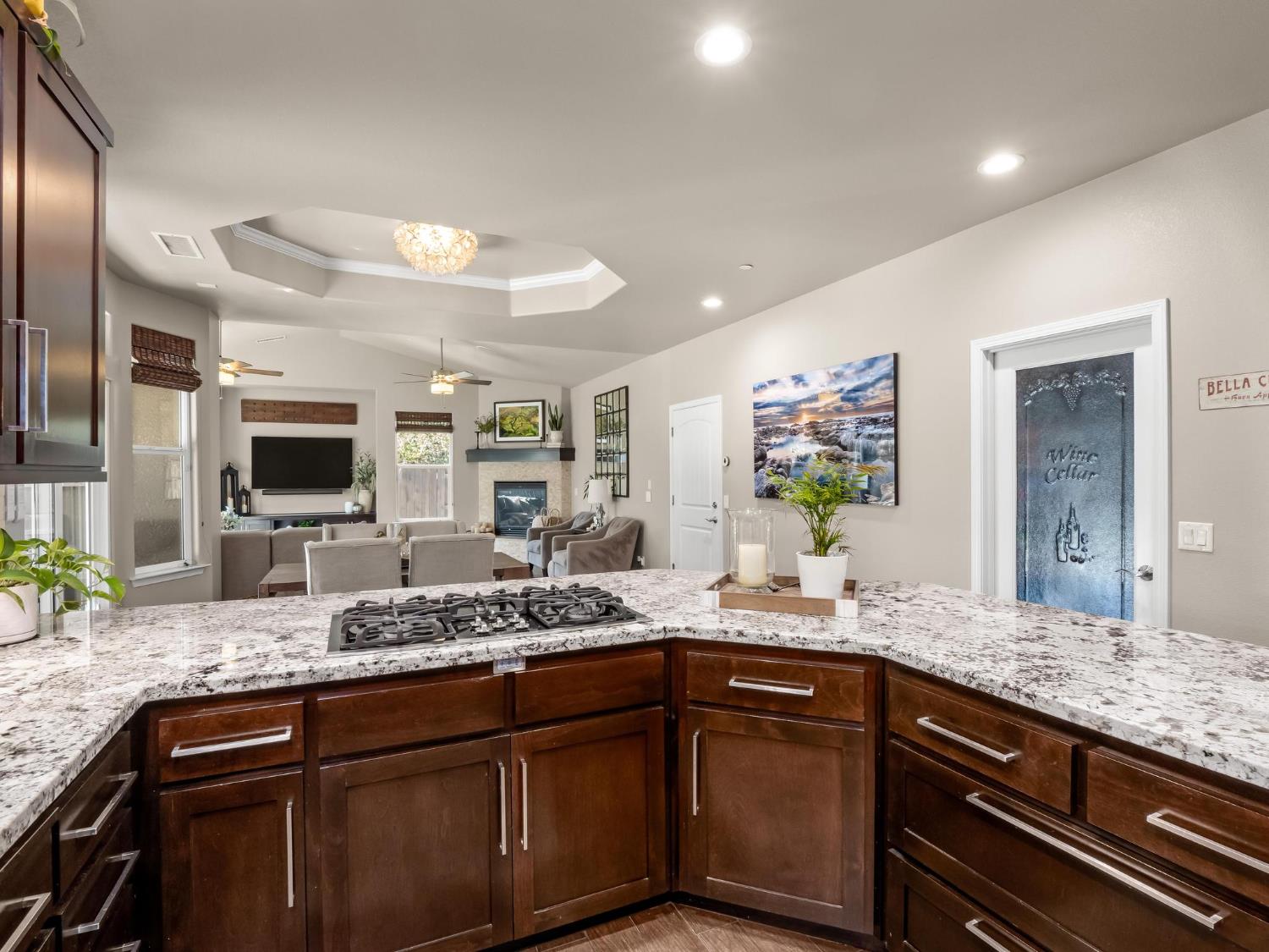 2750 Muncie Avenue Clovis, CA 93619 - Photo 39 of 51 a bathroom with a granite countertop sink and a large mirror