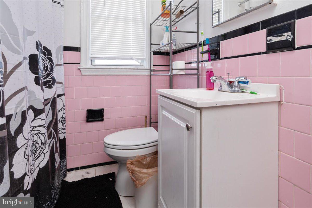 74 Berkshire Road Baltimore, MD 21221 - Photo 12 of 19