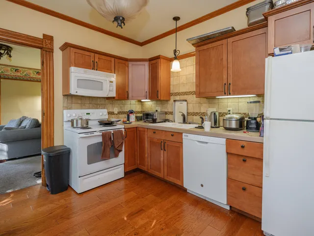 $550,000 | 232 Woodward Avenue, Kalamazoo, MI 49007