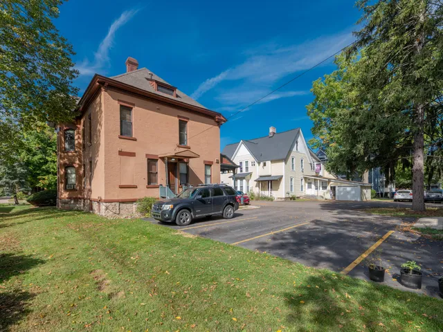 $550,000 | 232 Woodward Avenue, Kalamazoo, MI 49007