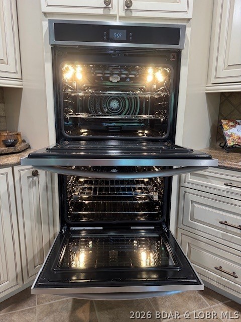 2293 Standing Rock Road Camdenton, MO 65020 - Photo 20 of 99 Inside of New Double-Oven