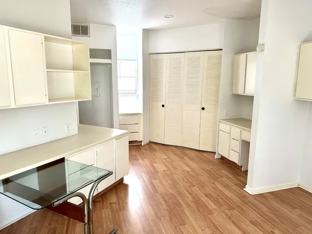 $850 | 7901 Cambridge Street, Unit 104, Houston, TX 77054