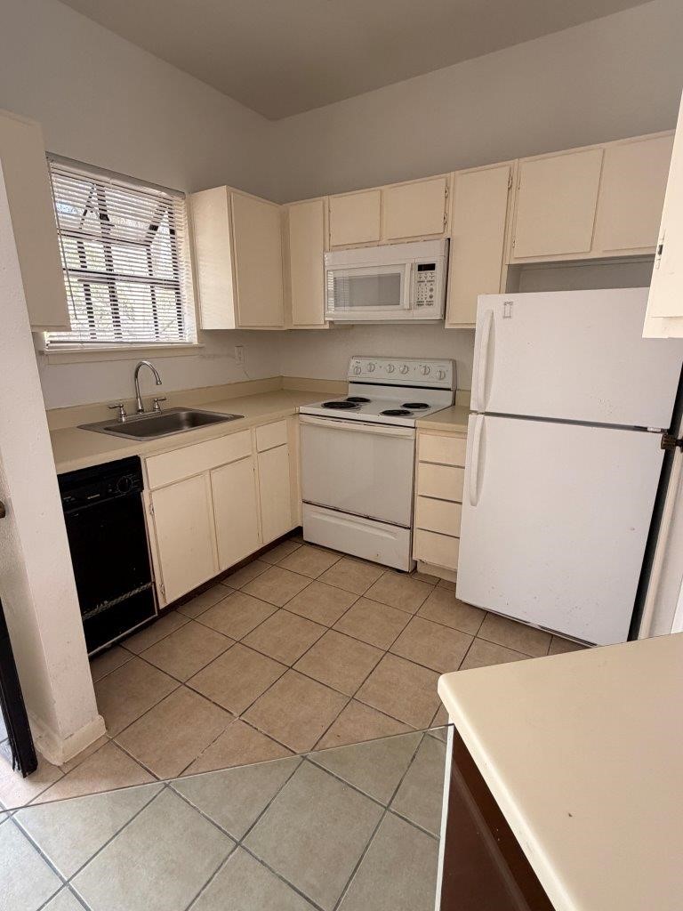 7901 Cambridge Street, Unit 104 Houston, TX 77054 - Photo 6 of 15