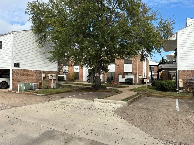 $850 | 7901 Cambridge Street, Unit 104, Houston, TX 77054