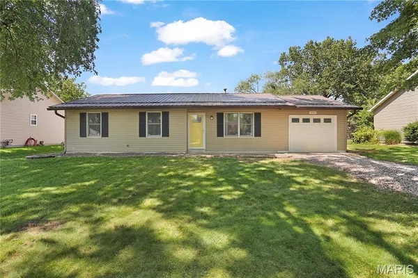 $229,900 | 1054 Catalina Drive, Edwardsville, IL 62025
