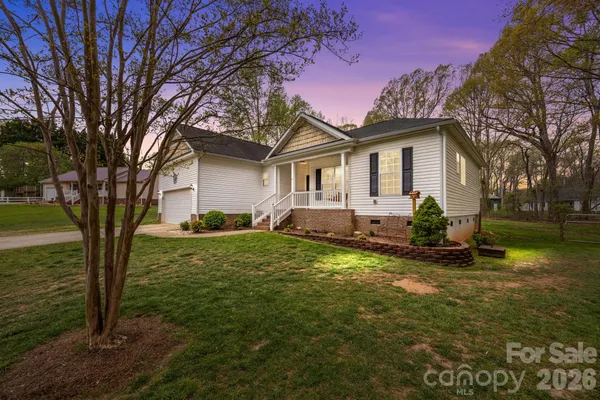 $450,000 | 1667 Warwick Court, Lincolnton, NC 28092