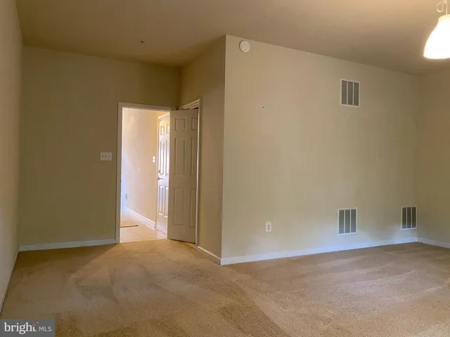 $2,900 | 11648 Leesborough Circle, Silver Spring, MD 20902