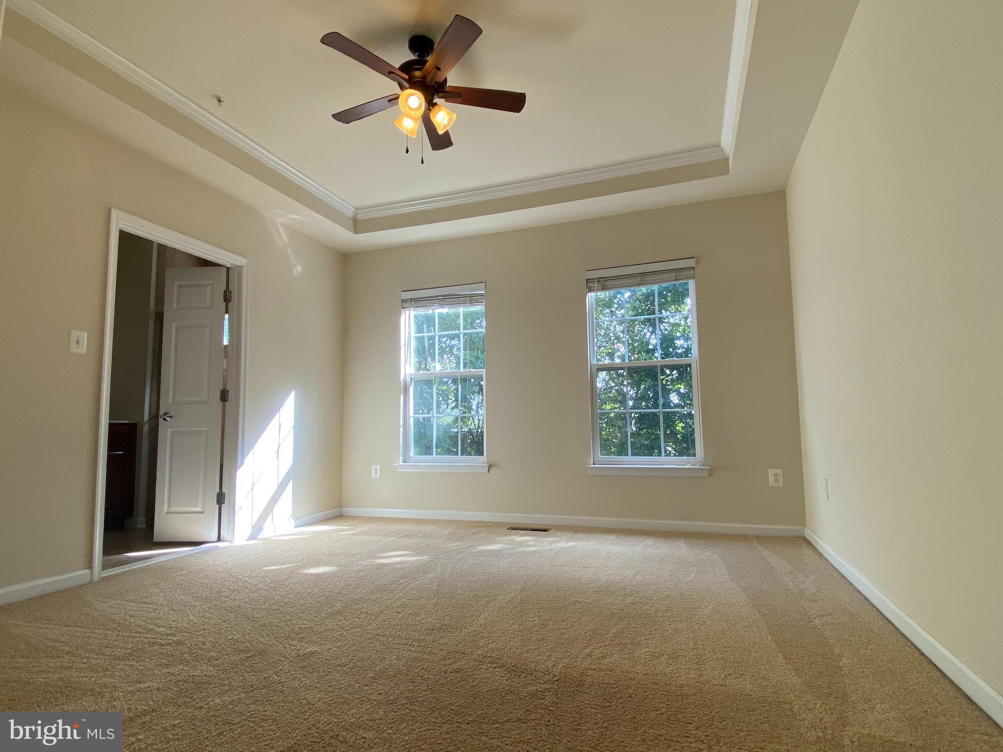 11648 Leesborough Circle Silver Spring, MD 20902 - Photo 8 of 26