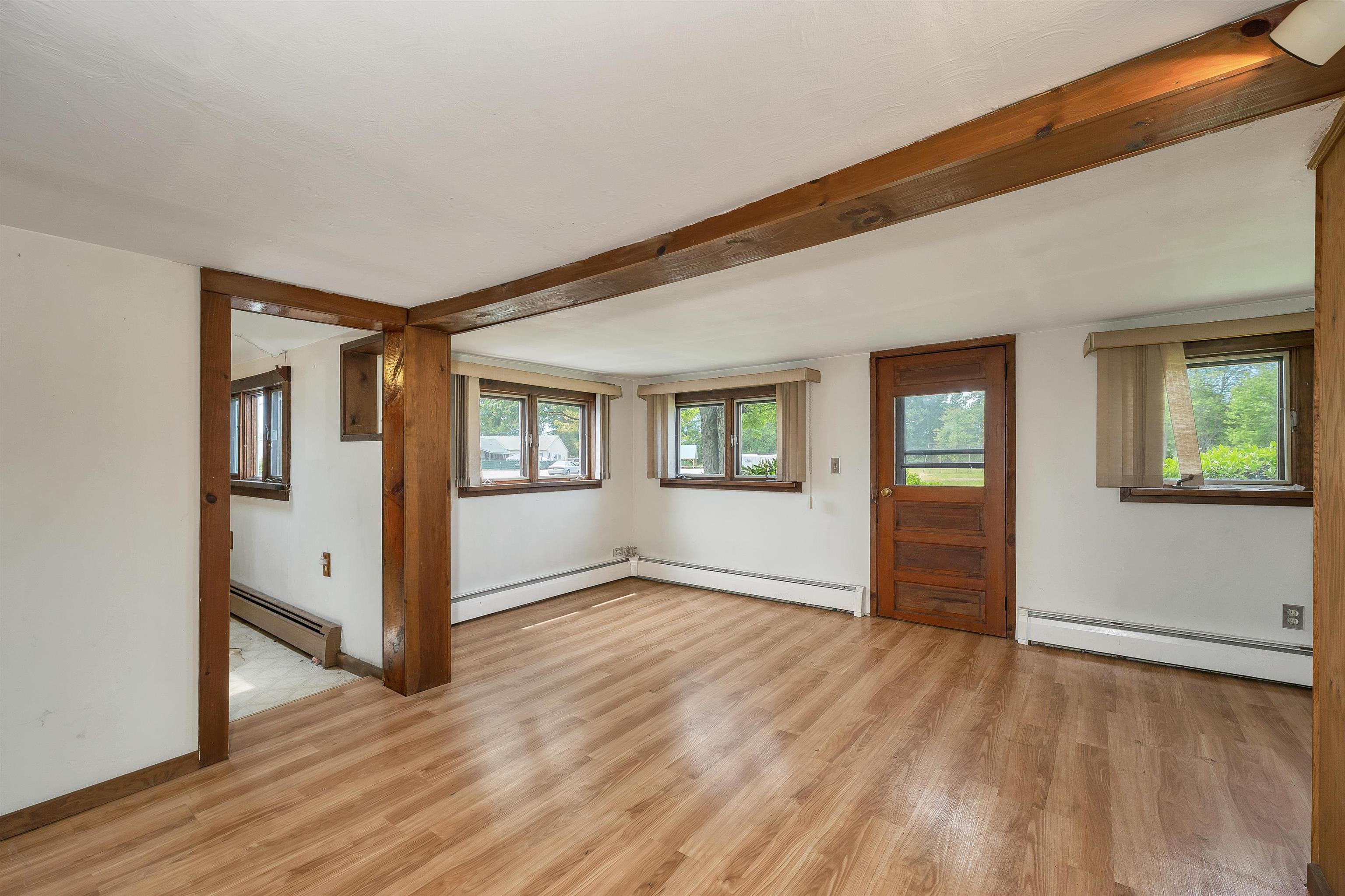 13 Elm Street Epping, NH 03042 - Photo 13 of 47