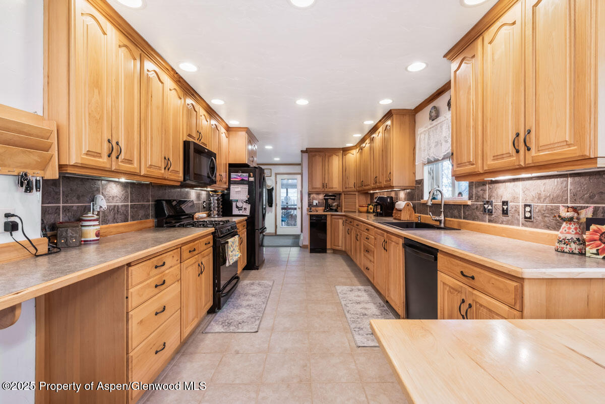 590 Steele Street Craig, CO 81625 - Photo 16 of 98 IMGP4336