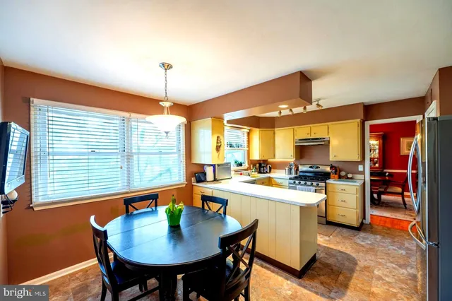 $730,000 | 1354 Wentz Drive, Fort Washington, PA 19034