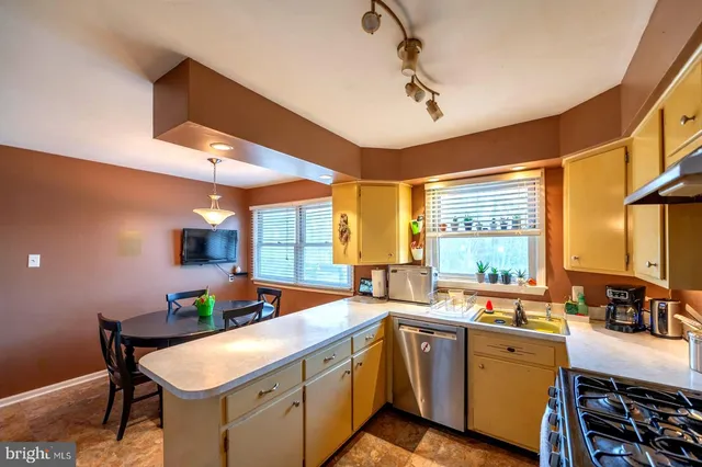 $730,000 | 1354 Wentz Drive, Fort Washington, PA 19034