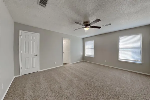 $2,025 | 6640 Willow View Drive, Watauga, TX 76148