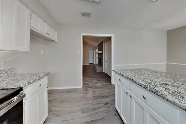 $2,025 | 6640 Willow View Drive, Watauga, TX 76148