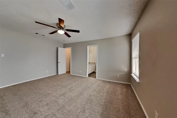 $2,025 | 6640 Willow View Drive, Watauga, TX 76148