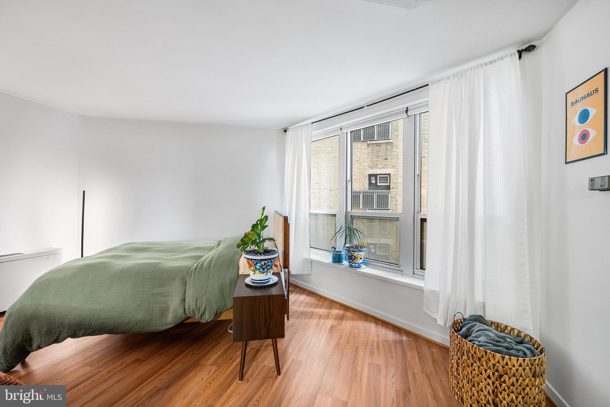 224-30 West Rittenhouse Square, Unit 1002 Philadelphia, PA 19103 - Photo 11 of 31