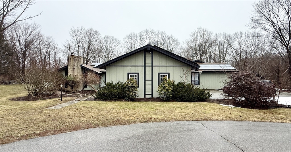 39 Lyons Road Dudley, MA 01571 - Photo 1 of 42