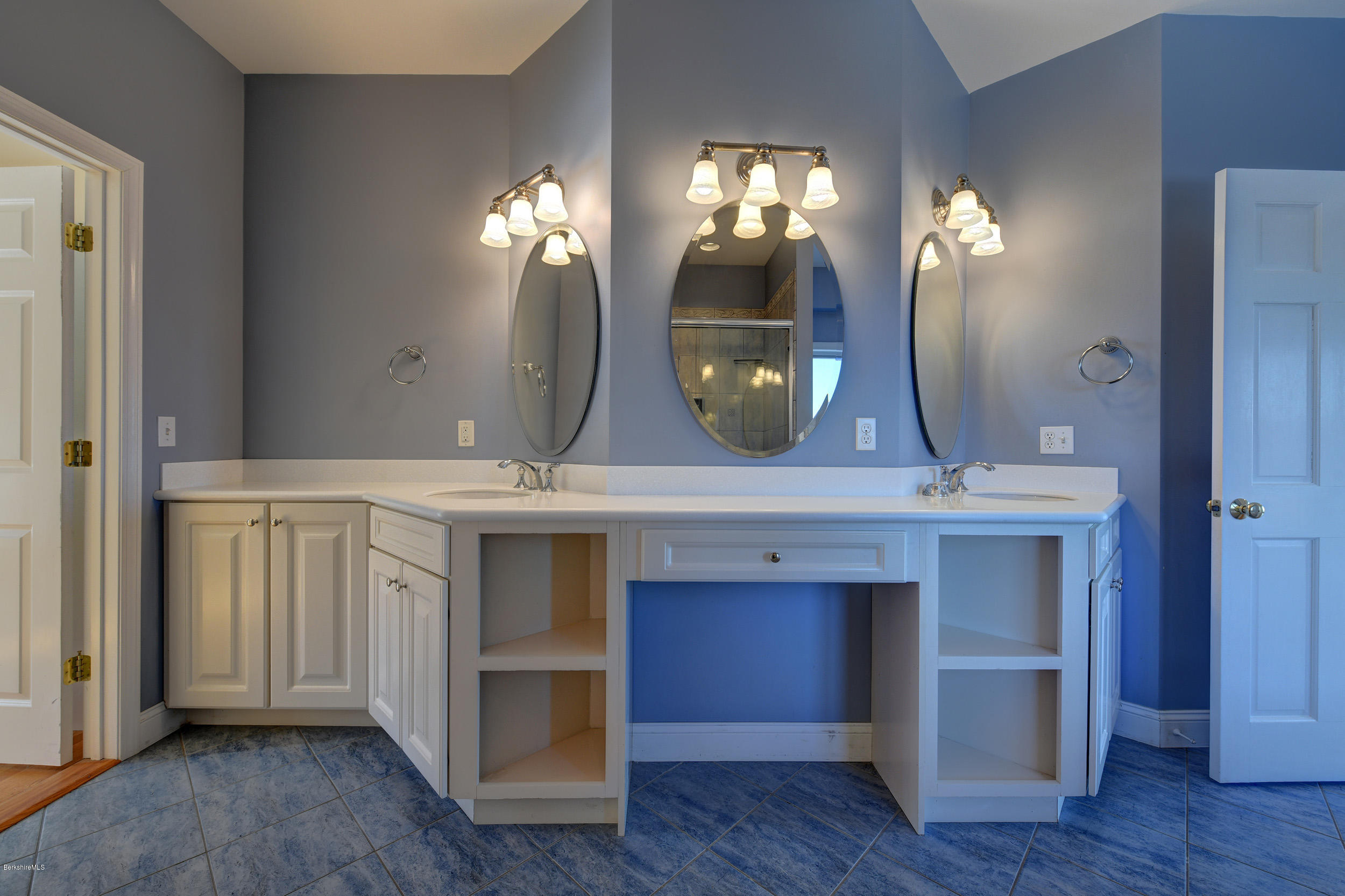 239 Chanterwood Road Lee, MA 01238 - Photo 21 of 42 259 Master Bathroom