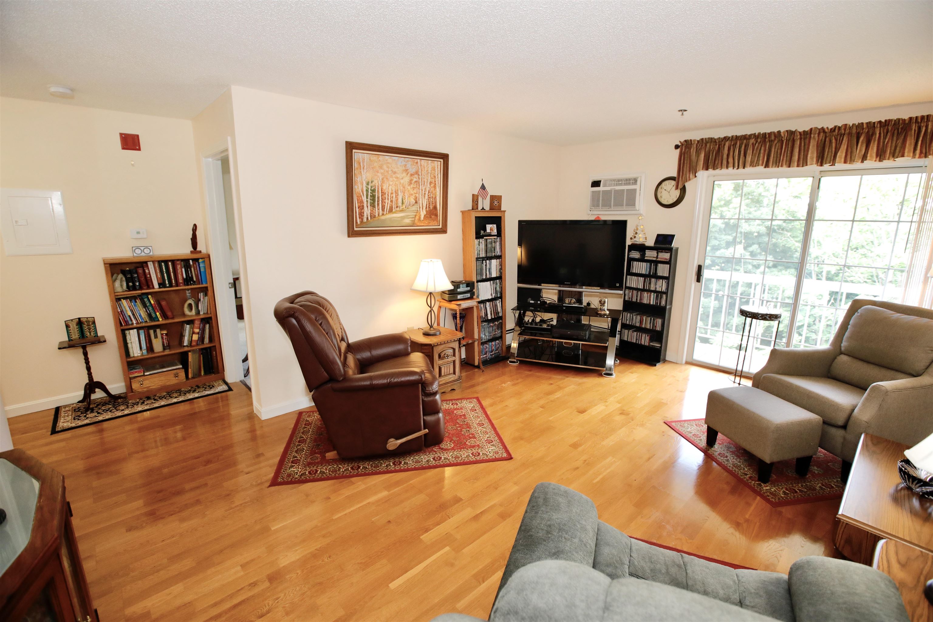 490 River Road, Unit 38 Manchester, NH 03104 - Photo 9 of 25 Gallery Image 9
