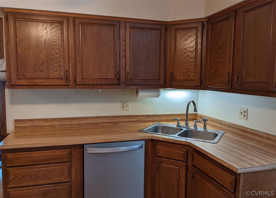 16321 Genito Road Moseley, VA 23120 - Photo 10 of 33 Gallery Image 10