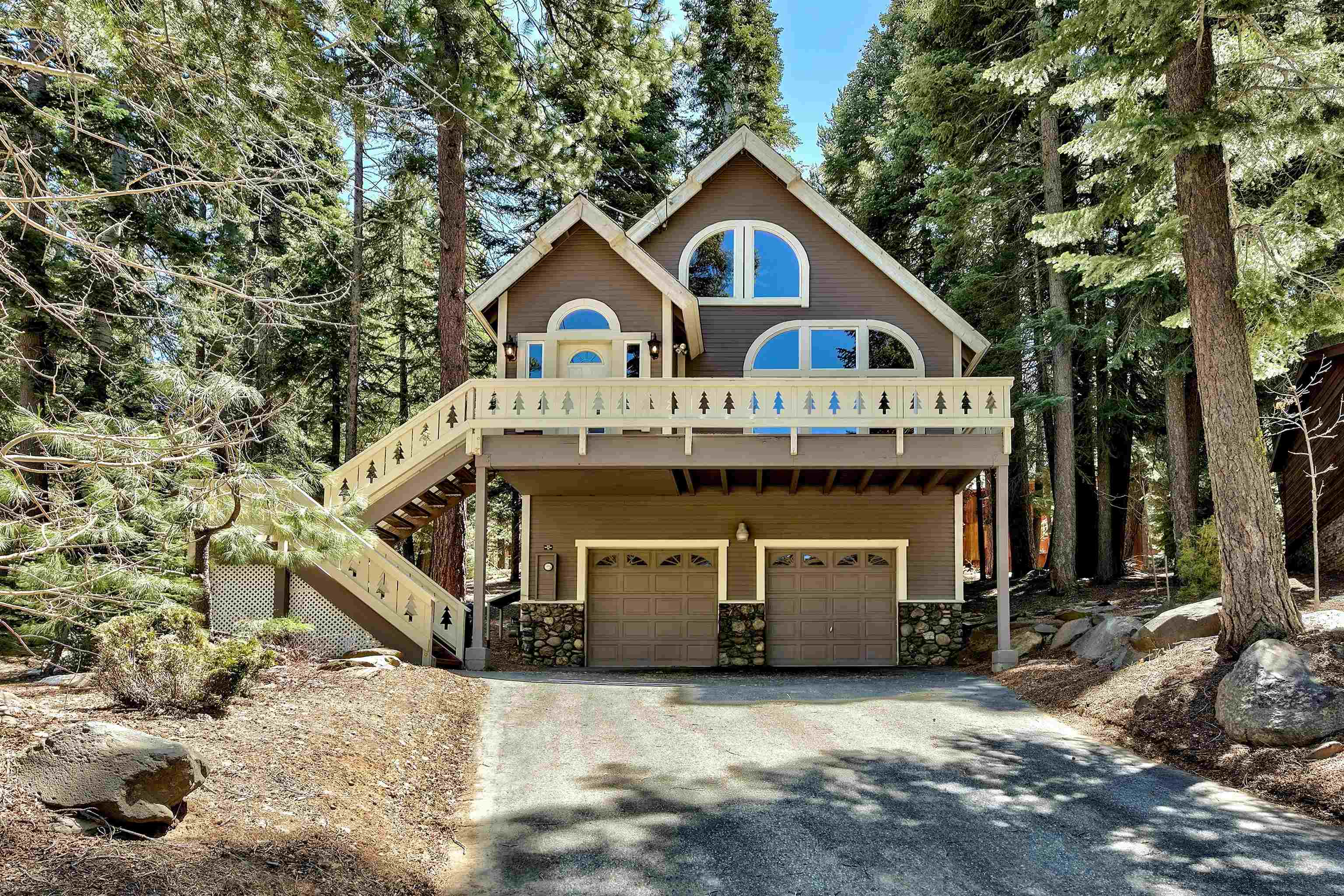 12313 Pine Forest Road Truckee, CA 96161 - Photo 3 of 21 Gallery Image 3