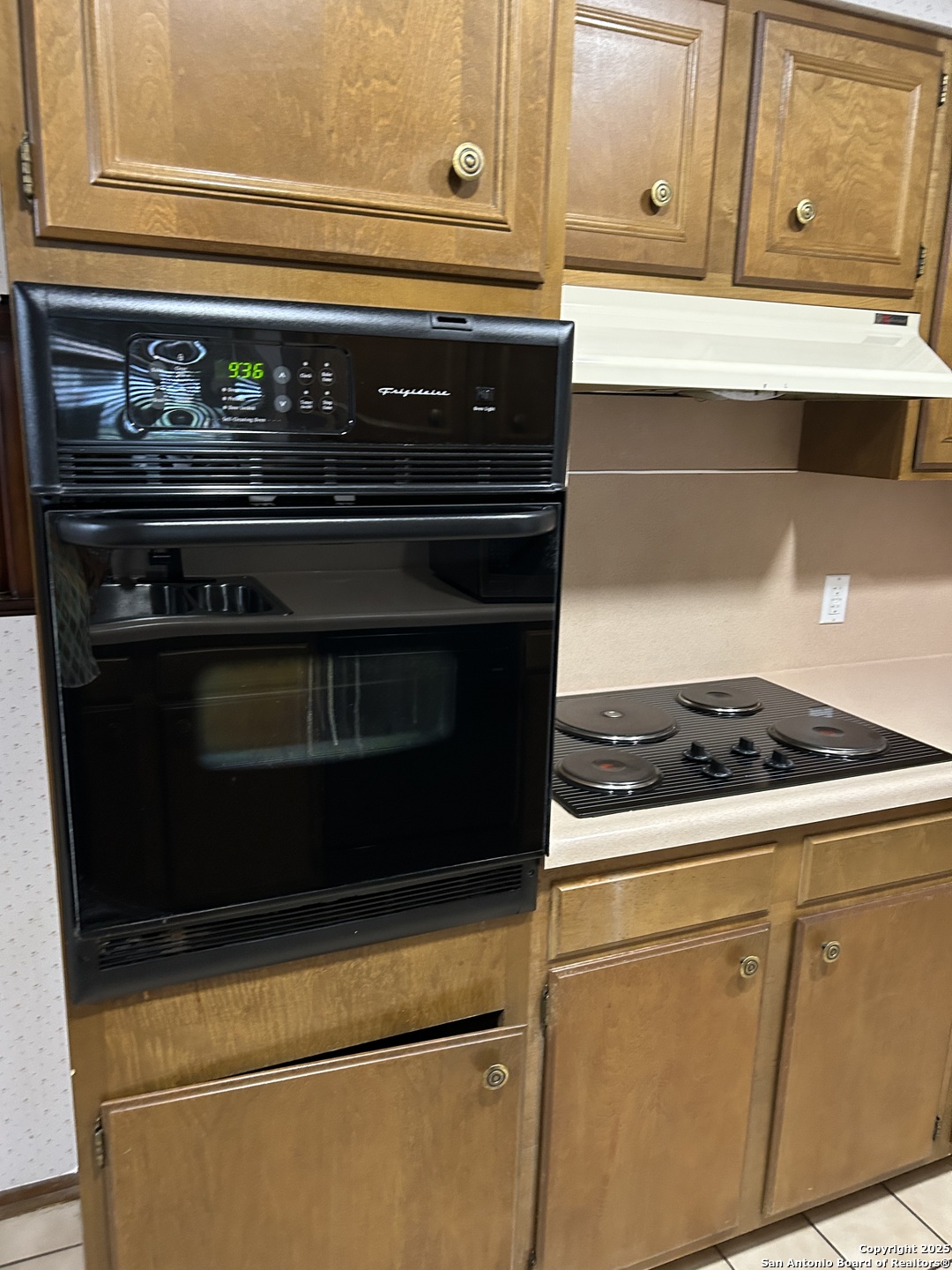 241 Ralston Drive Converse, TX 78109 - Photo 5 of 28