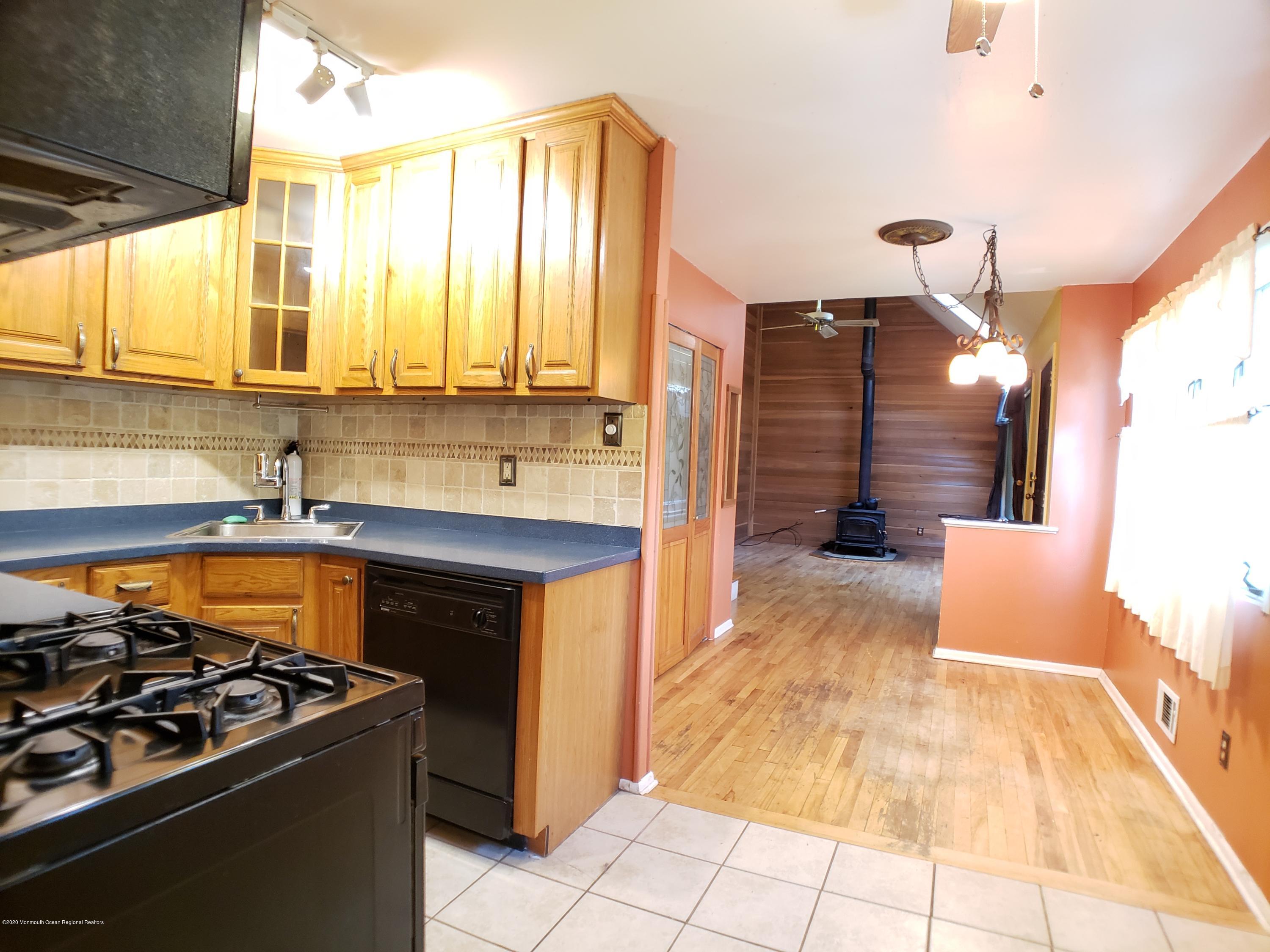 2 June Terrace Middletown, NJ 07748 - Photo 11 of 31 20200814_132915