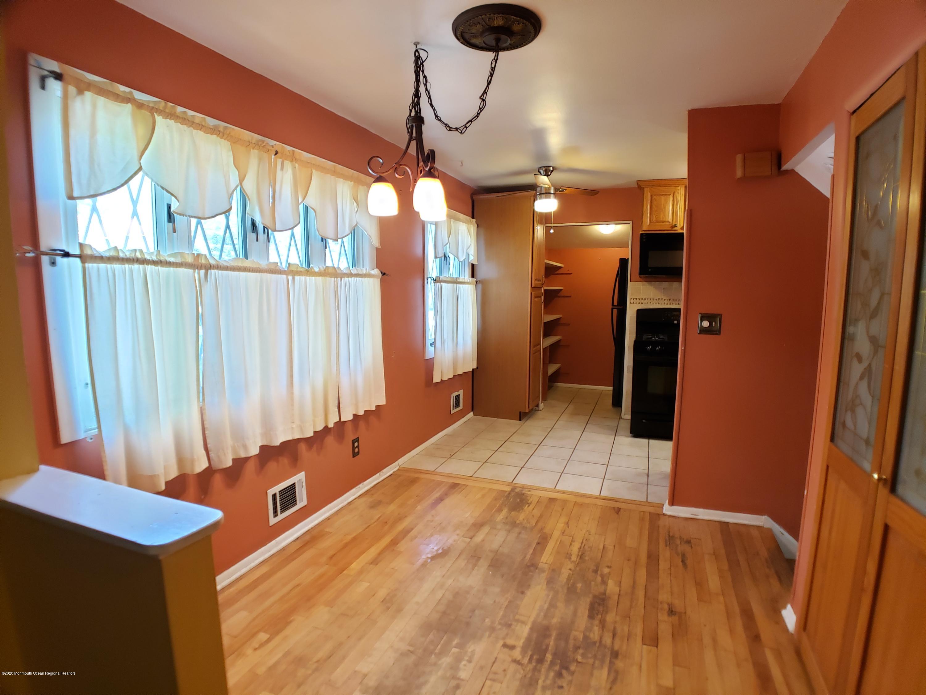 2 June Terrace Middletown, NJ 07748 - Photo 4 of 31 20200814_132735