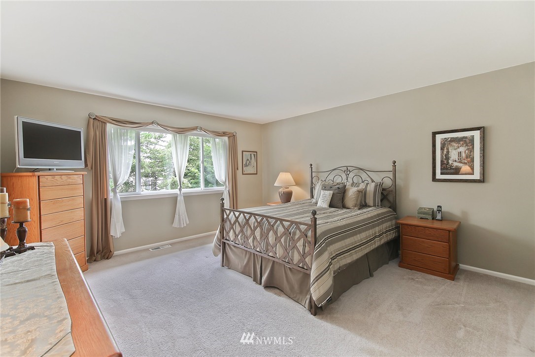 17342 Southeast 187th Street Renton, WA 98058 - Photo 14 of 25 Gallery Image 14
