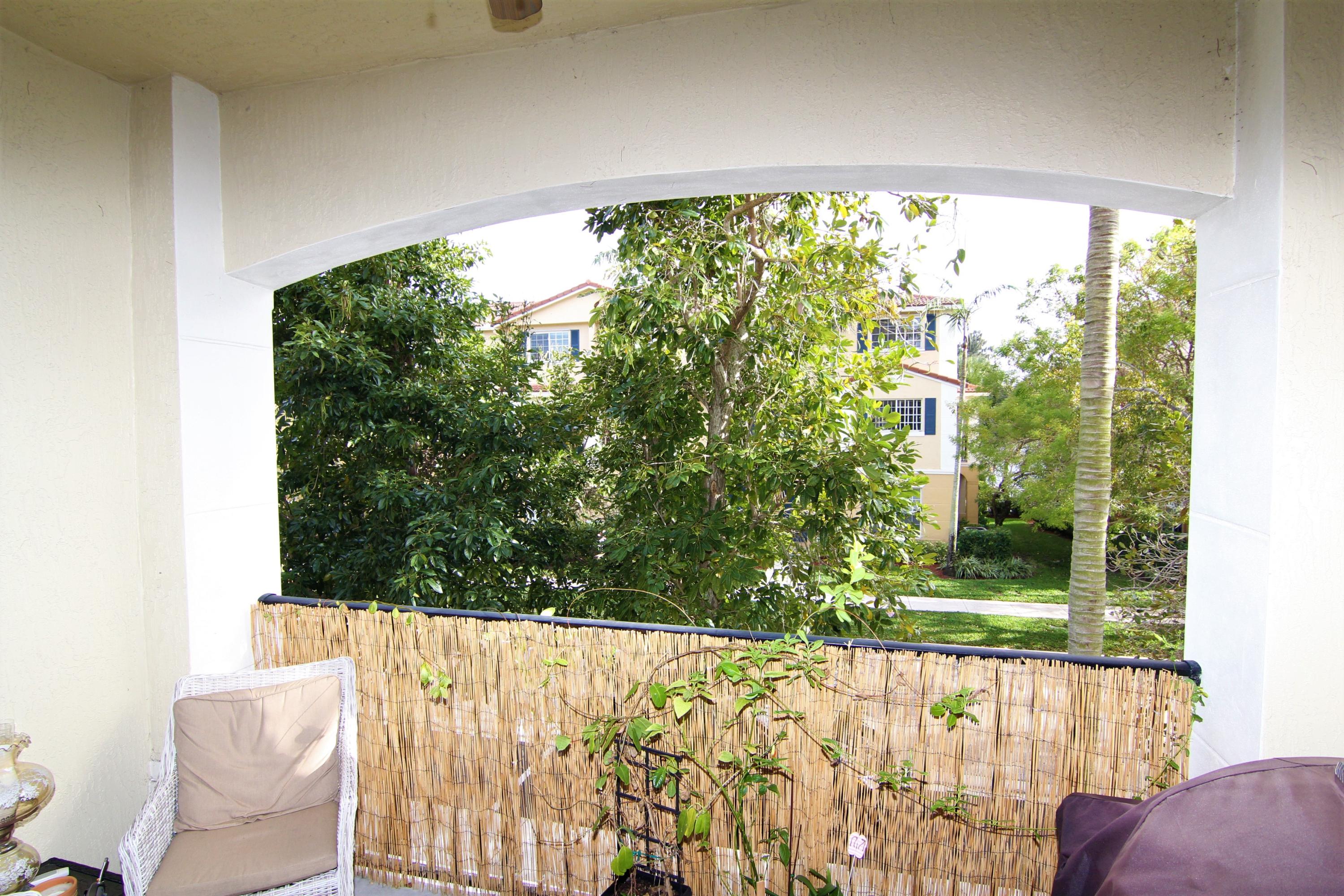 4615 Danson Way Delray Beach, FL 33445 - Photo 4 of 11 patio