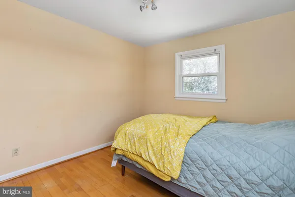 $350,000 | 160 12th Street, Colonial Beach, VA 22443