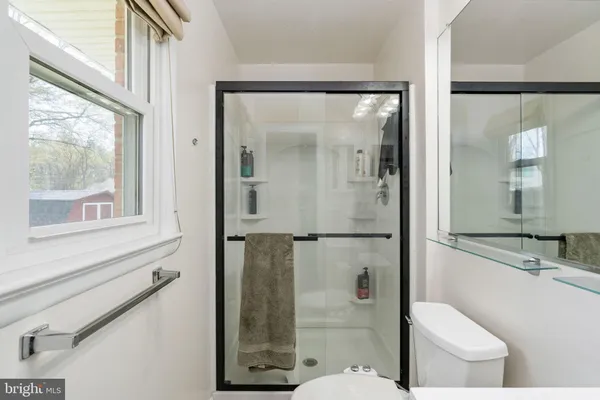 $350,000 | 160 12th Street, Colonial Beach, VA 22443