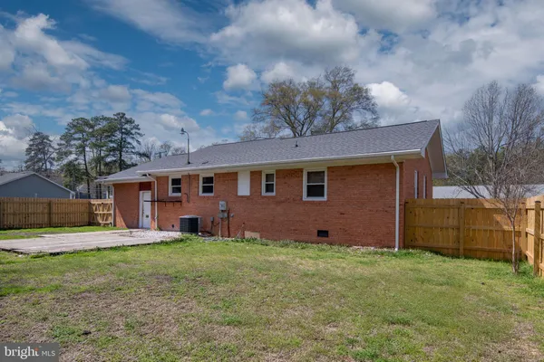 $350,000 | 160 12th Street, Colonial Beach, VA 22443