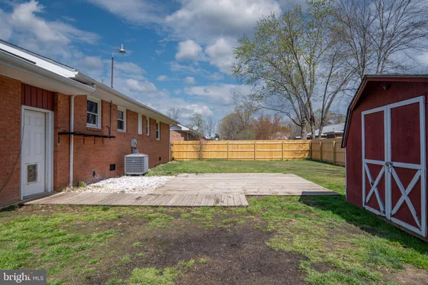 $350,000 | 160 12th Street, Colonial Beach, VA 22443