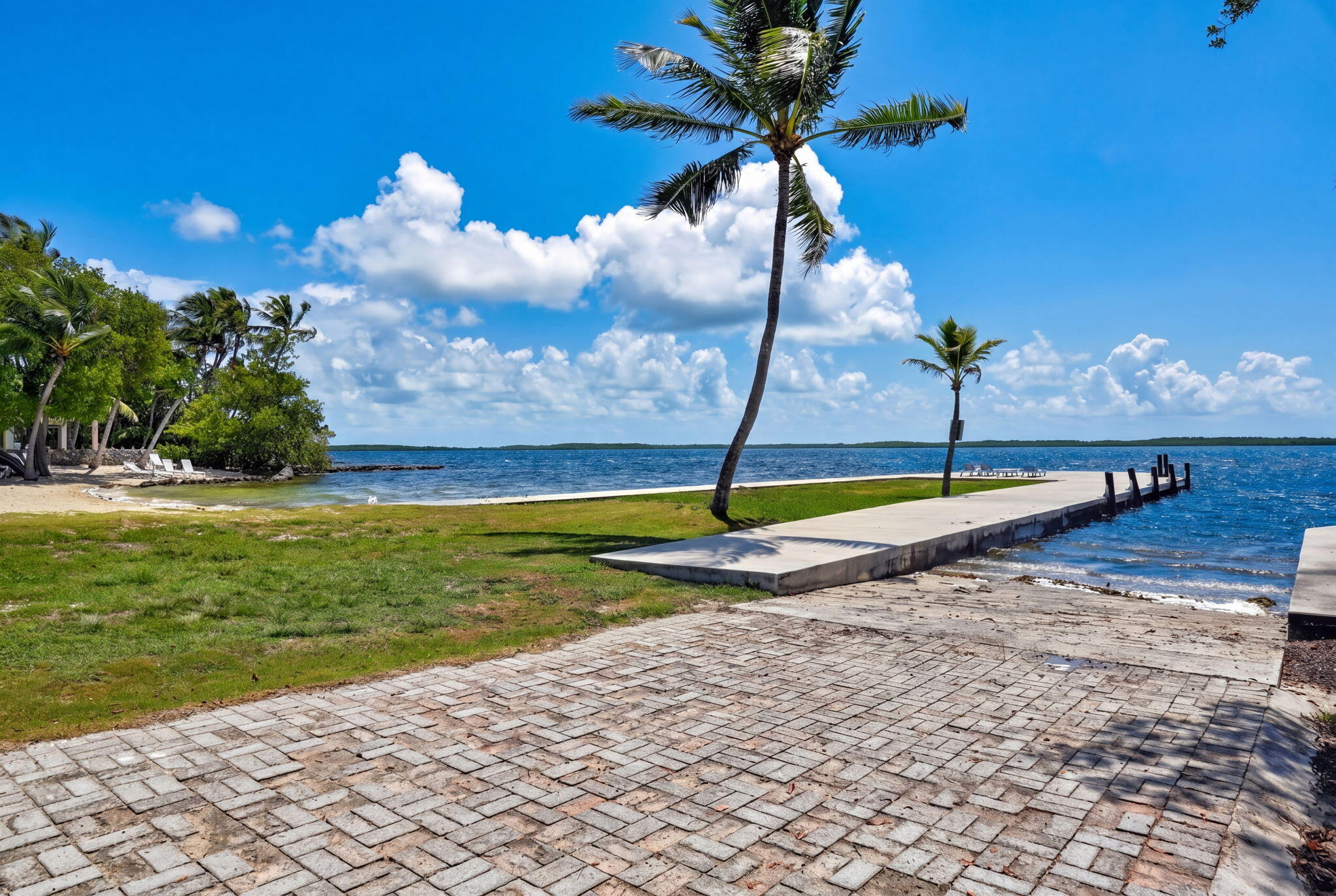 40 Transylvania Avenue Key Largo, FL 33037 - Photo 42 of 53 HOA
