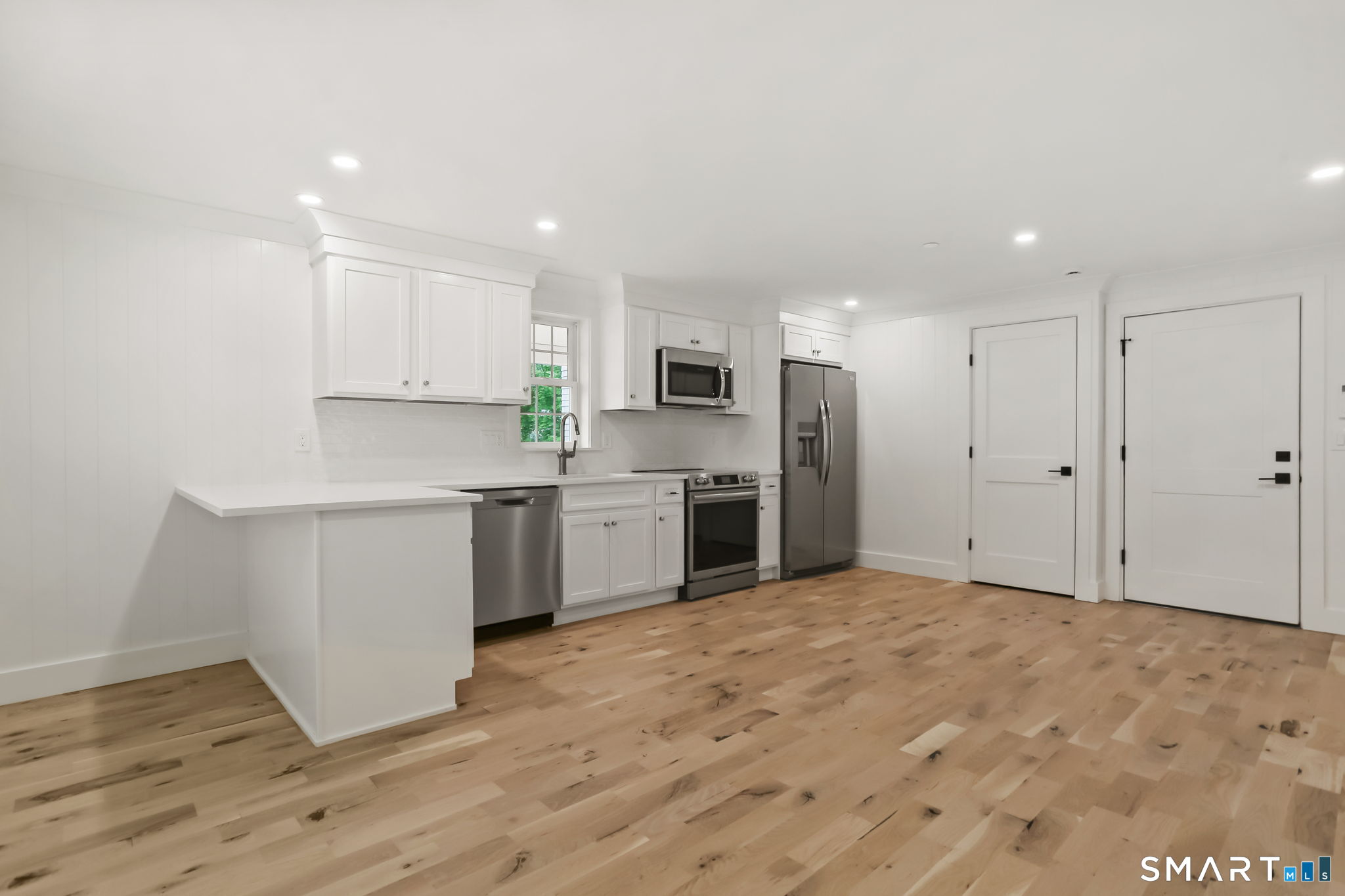 49 Daniels Farm Road, Unit C Trumbull, CT 06611 - Photo 3 of 13
