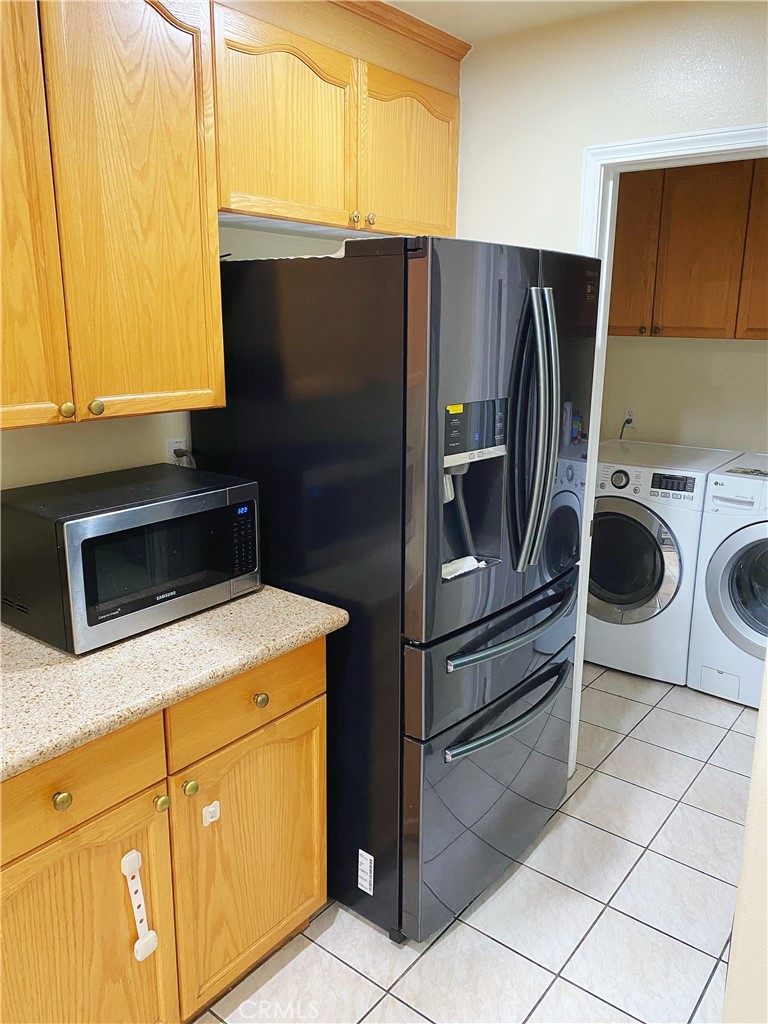 723 South Sierra Vista Avenue, Unit C Alhambra, CA 91801 - Photo 3 of 10 Kitchen