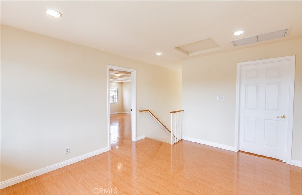 723 South Sierra Vista Avenue, Unit C Alhambra, CA 91801 - Photo 8 of 10 Second floor lobby