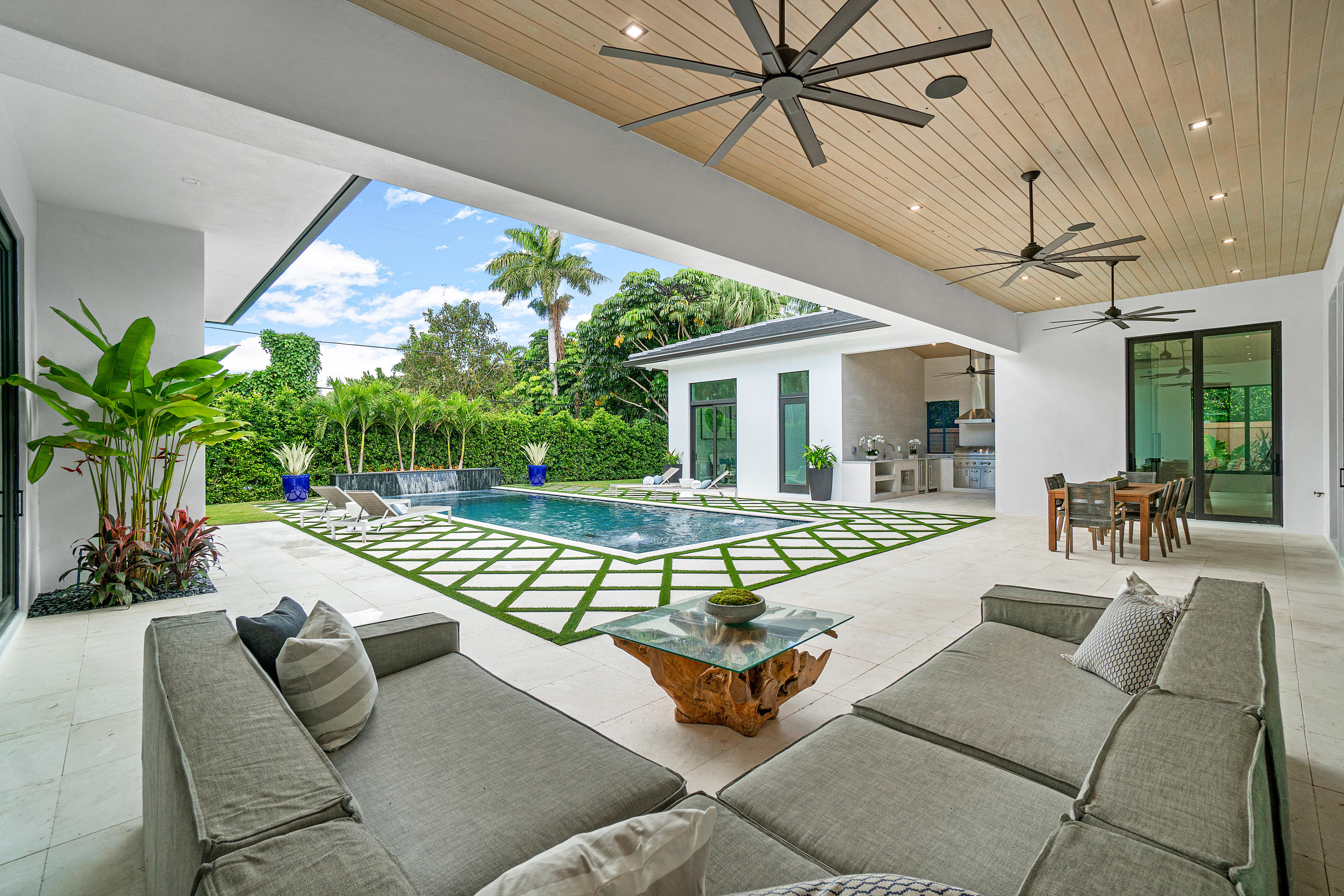 2101 Banyan Road Boca Raton, FL 33432 - Photo 52 of 76 Backyard