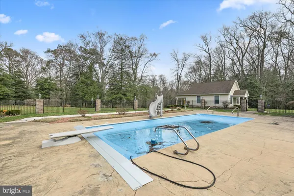 $1,200,000 | 31915 Elizabeth Drive, Dagsboro, DE 19939